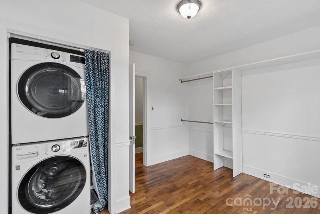 832 Sand Hill Road, Asheville, NC 28806