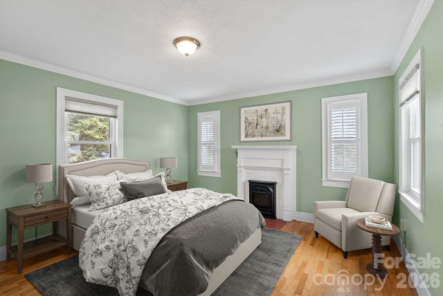 832 Sand Hill Road, Asheville, NC 28806