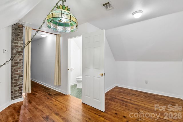 832 Sand Hill Road, Asheville, NC 28806