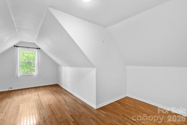 832 Sand Hill Road, Asheville, NC 28806