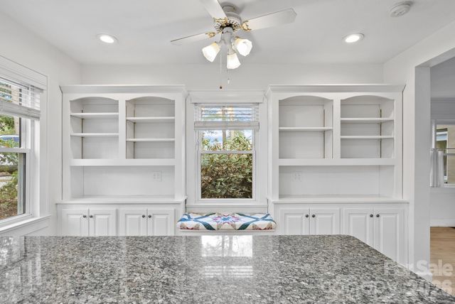 832 Sand Hill Road, Asheville, NC 28806