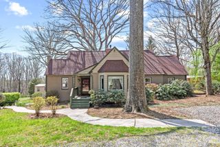 832 Sand Hill Road, Asheville, NC 28806