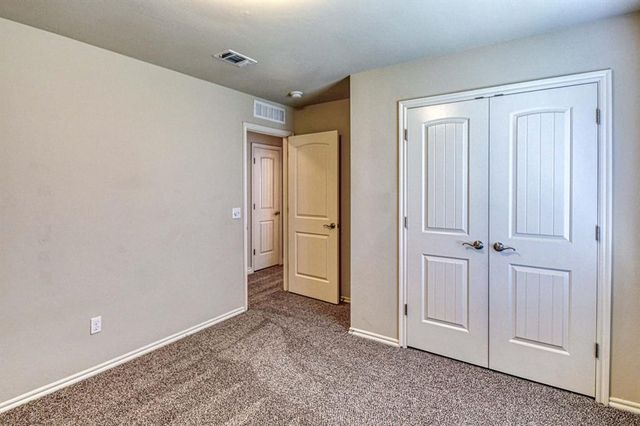 10556 NW 35th Street, Yukon, OK 73099