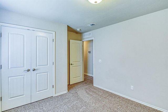 10556 NW 35th Street, Yukon, OK 73099