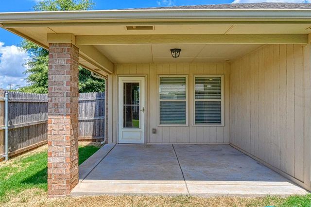 10556 NW 35th Street, Yukon, OK 73099