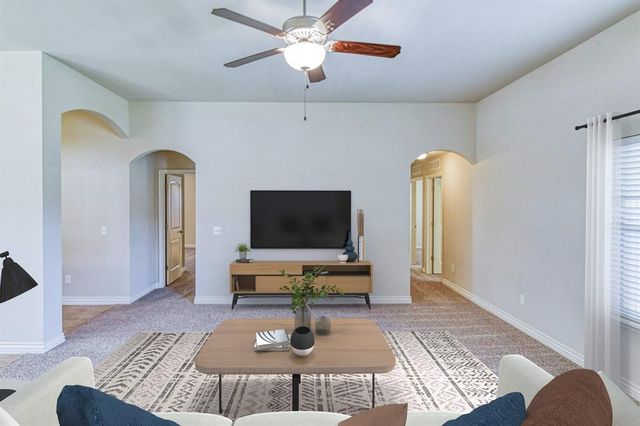 10556 NW 35th Street, Yukon, OK 73099