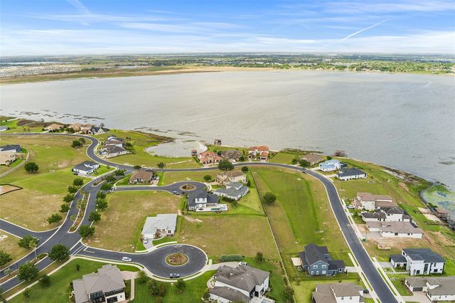 200 CALADONIA COURT, Lake Alfred, FL 33850