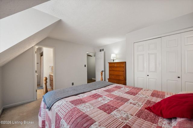 3008 Freys Hill Rd, Louisville, KY 40241