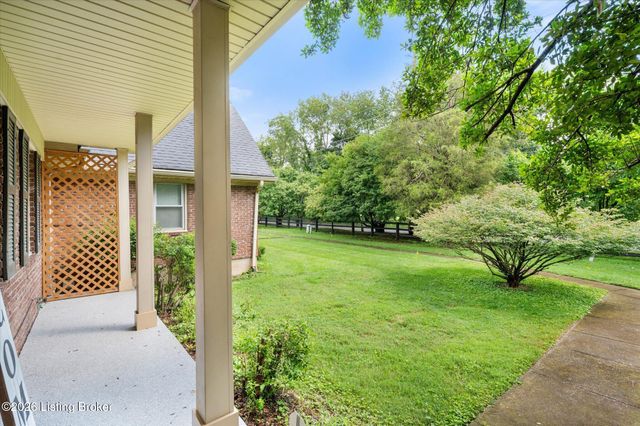 3008 Freys Hill Rd, Louisville, KY 40241