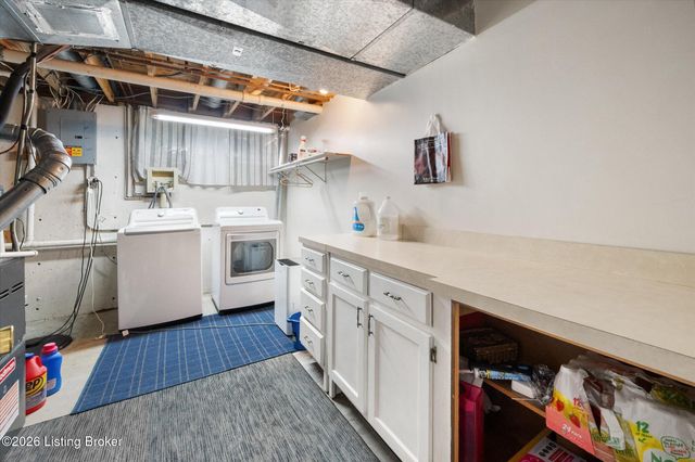 3008 Freys Hill Rd, Louisville, KY 40241