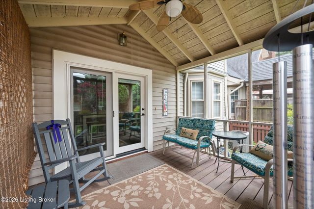 3008 Freys Hill Rd, Louisville, KY 40241