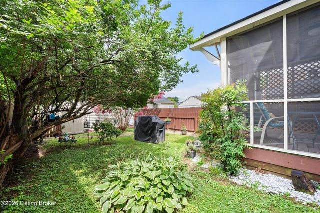 3008 Freys Hill Rd, Louisville, KY 40241