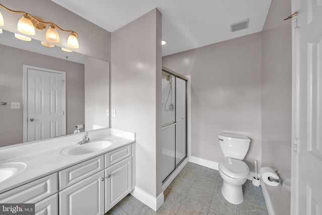 122 LONGPOINT WAY, Gaithersburg, MD 20878