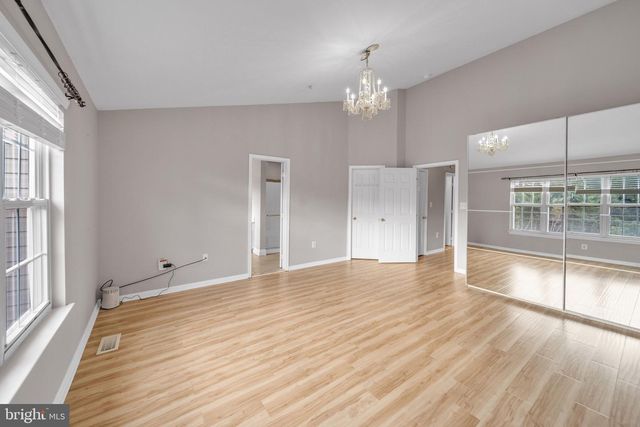 122 LONGPOINT WAY, Gaithersburg, MD 20878