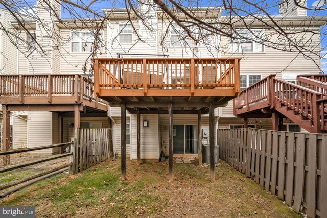 122 LONGPOINT WAY, Gaithersburg, MD 20878