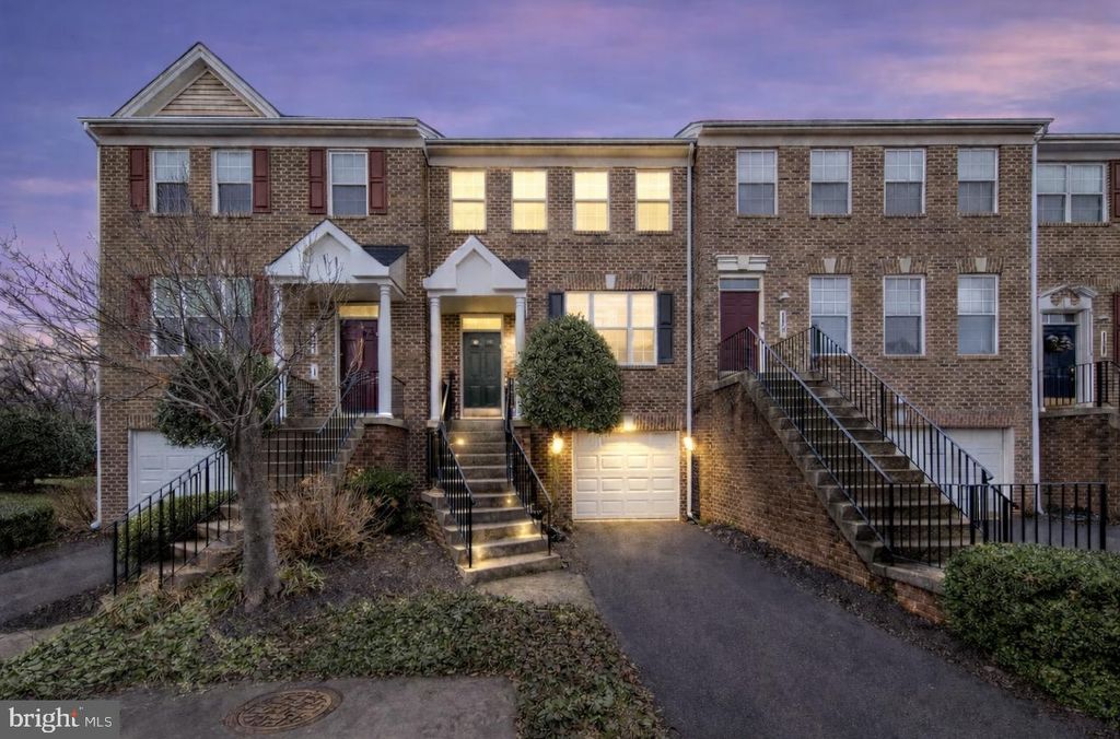 122 LONGPOINT WAY, Gaithersburg, MD 20878