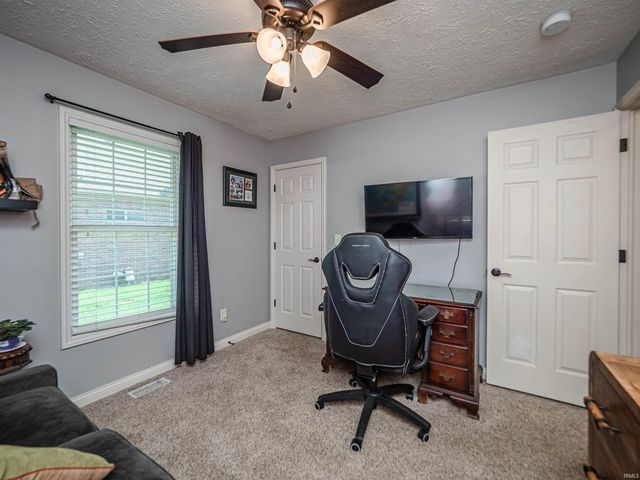 4230 Saybrook Drive, Evansville, IN 47711