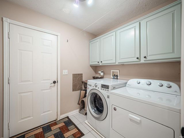 4230 Saybrook Drive, Evansville, IN 47711