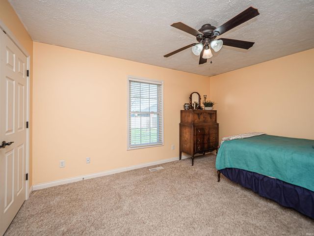 4230 Saybrook Drive, Evansville, IN 47711