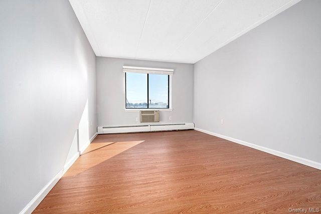 123 Mamaroneck Avenue 306, Mamaroneck, NY 10543