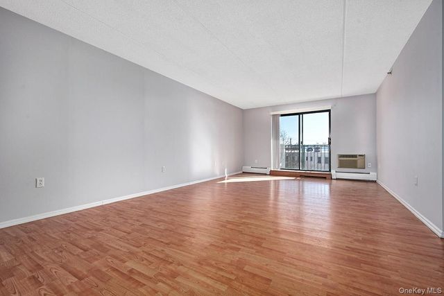 123 Mamaroneck Avenue 306, Mamaroneck, NY 10543