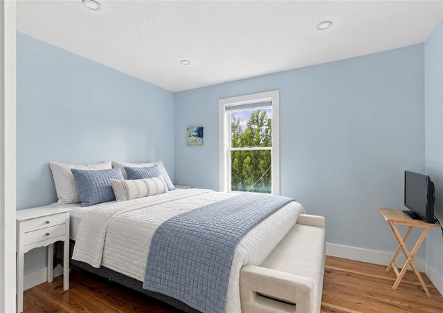 77 Pope Street 2, Newport, RI 02840