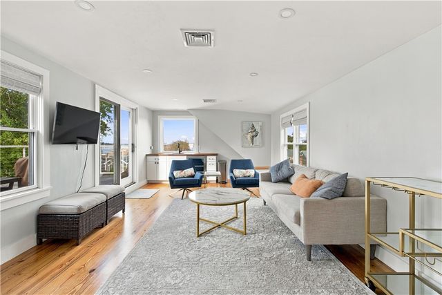 77 Pope Street 2, Newport, RI 02840