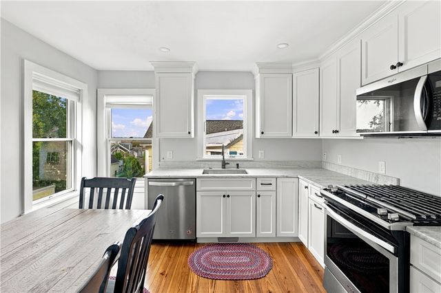 77 Pope Street 2, Newport, RI 02840