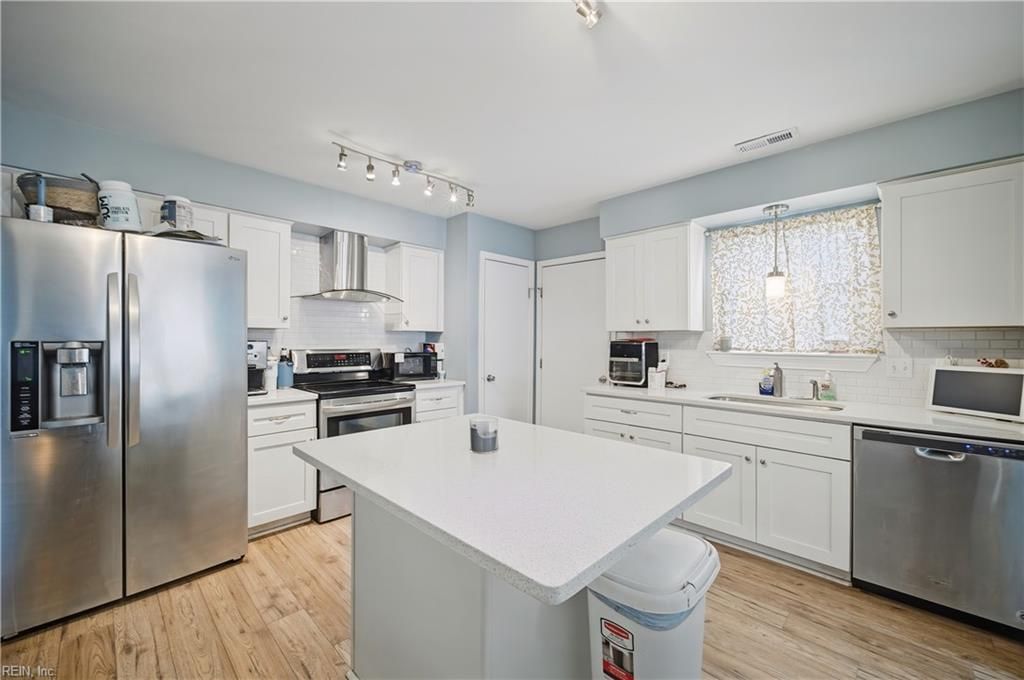 2001 Westham Woods CT, Virginia Beach, VA 23454
