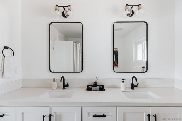 3805 Atascadero Dr, San Diego, CA 92107