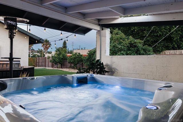 3805 Atascadero Dr, San Diego, CA 92107