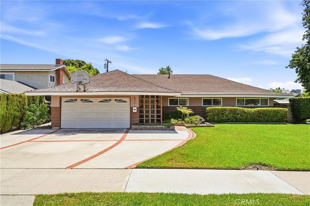 1544 E Riverview, Orange, CA 92865