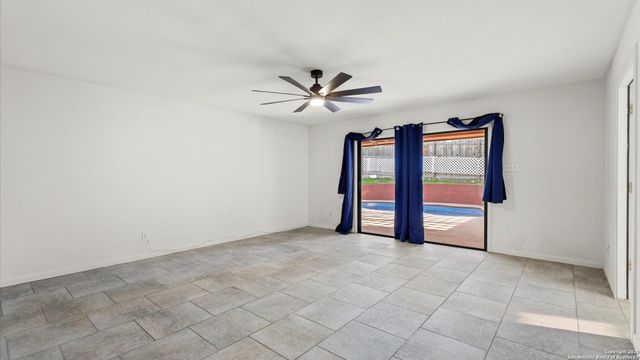 3406 Columbia Drive, Cibolo, TX 78108