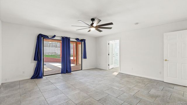 3406 Columbia Drive, Cibolo, TX 78108