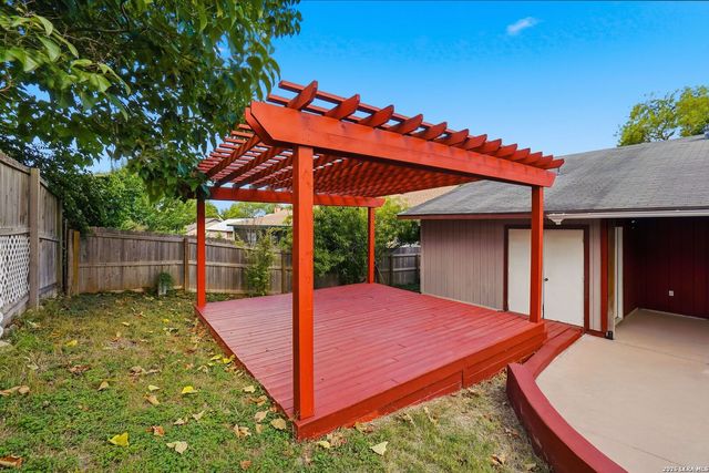 3406 Columbia Drive, Cibolo, TX 78108