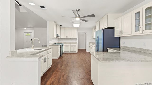 3406 Columbia Drive, Cibolo, TX 78108