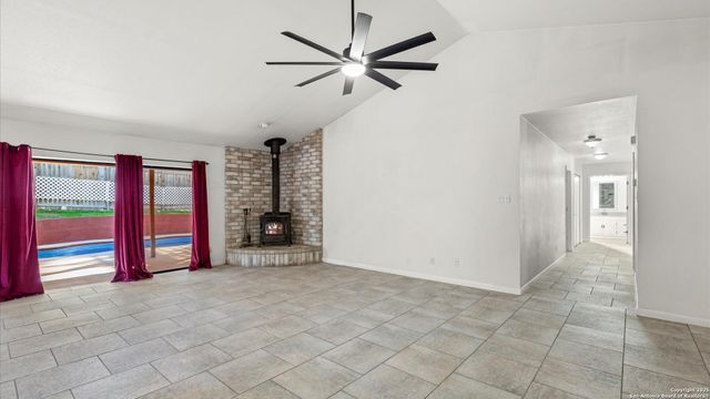 3406 Columbia Drive, Cibolo, TX 78108