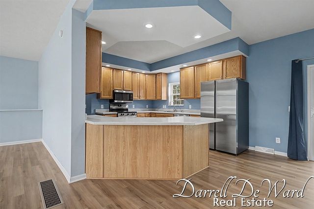 10221 Duncan Lake Avenue, Caledonia, MI 49316