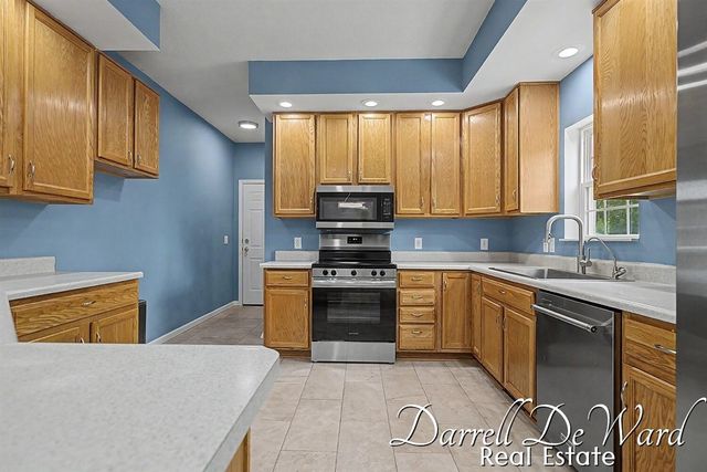 10221 Duncan Lake Avenue, Caledonia, MI 49316