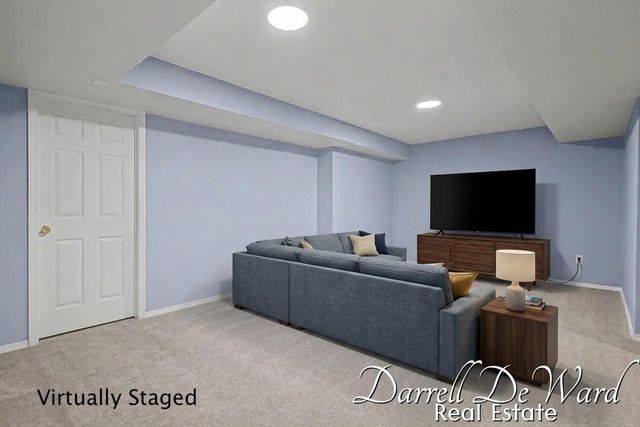 10221 Duncan Lake Avenue, Caledonia, MI 49316