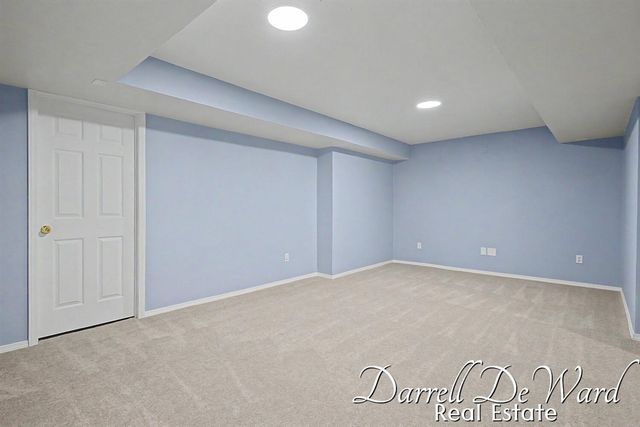 10221 Duncan Lake Avenue, Caledonia, MI 49316