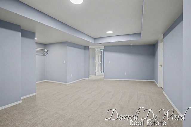 10221 Duncan Lake Avenue, Caledonia, MI 49316