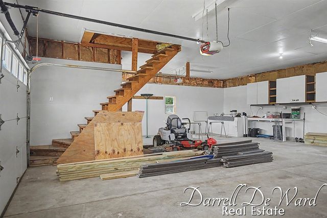 10221 Duncan Lake Avenue, Caledonia, MI 49316