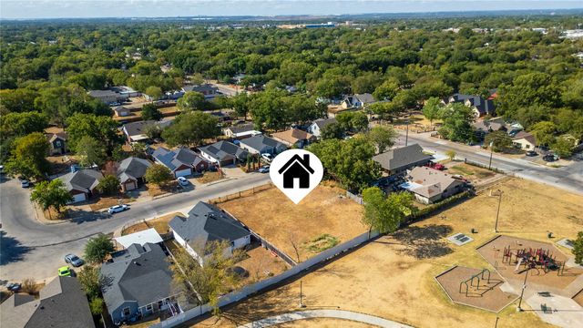 8521 Torreon Street, Dallas, TX 75217
