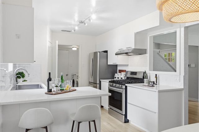 7906 Evaline LN, Austin, TX 78745