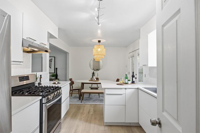 7906 Evaline LN, Austin, TX 78745