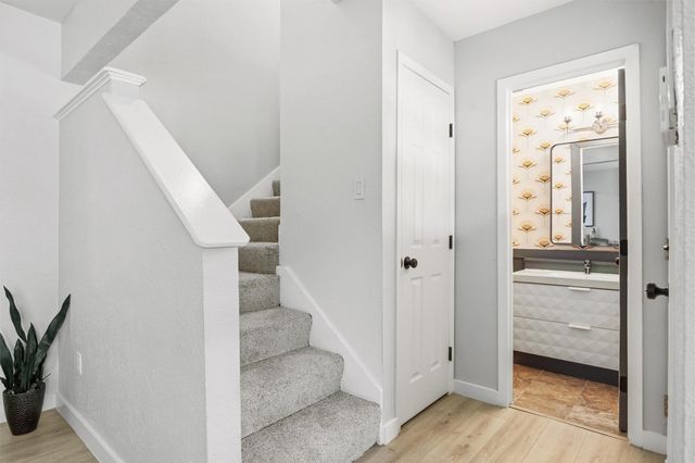 7906 Evaline LN, Austin, TX 78745