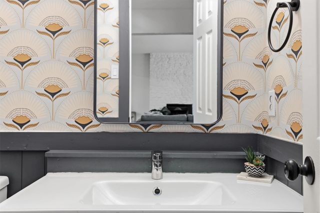 7906 Evaline LN, Austin, TX 78745