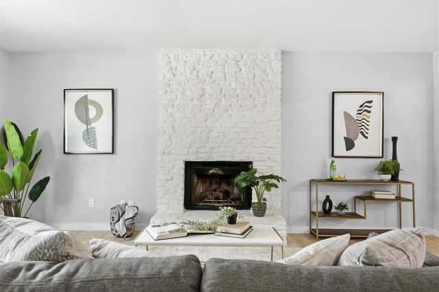 7906 Evaline LN, Austin, TX 78745