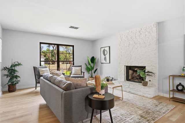 7906 Evaline LN, Austin, TX 78745